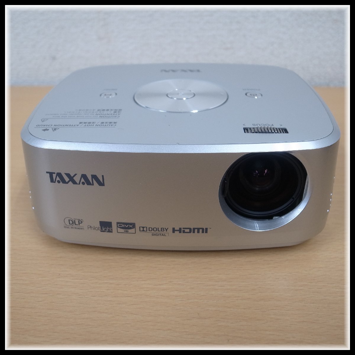 当社の C093T TAXAN HDMI 300lm 20-100インチ 小型 動作確認済み KG