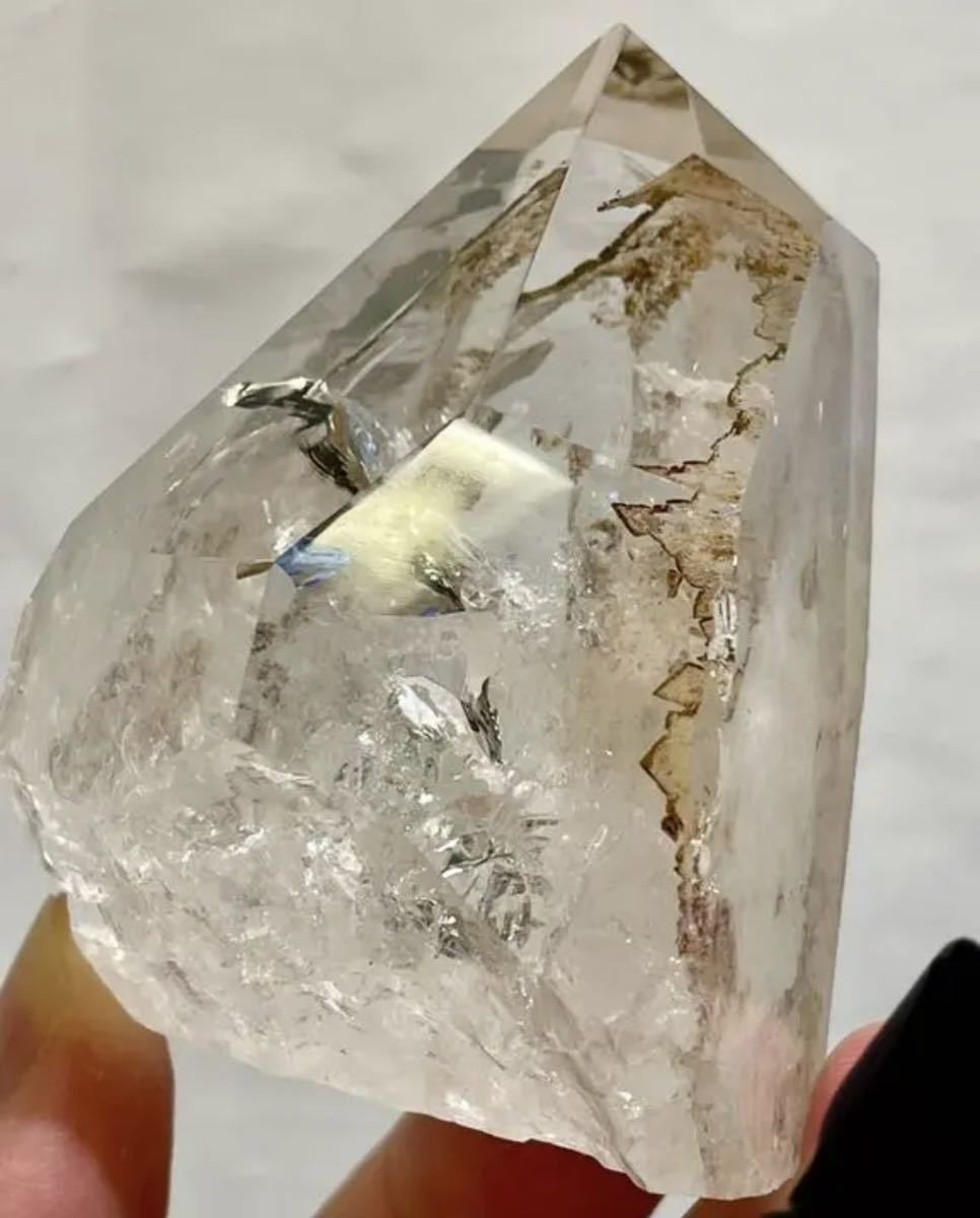 特選 虹入り ファントム水晶ポイント(幻影水晶) 激レア-