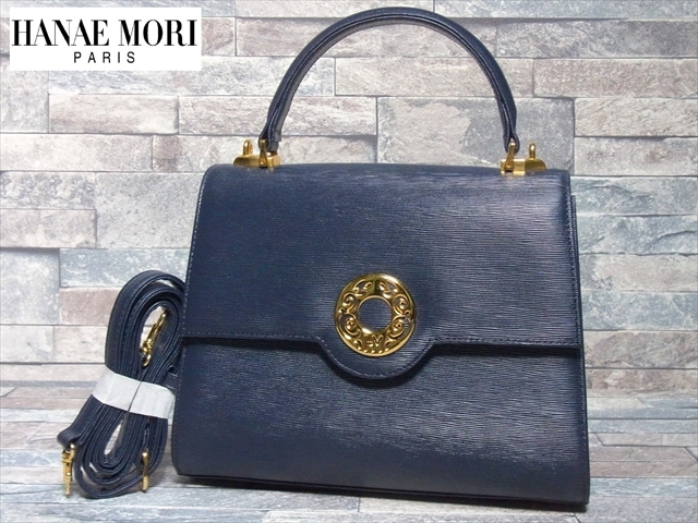 【半額】 ロゴ金具 レザー ハナエモリ MORI HANAE 美品 2WAY 森英恵 ゴールド金具 ネイビー 紺 ショルダーバッグ フォーマルバッグ ハンドバッグ その他 【半額】 ロゴ金具 レザー ハナエモリ MORI HANAE 美品 2WAY 森英恵 ゴールド金具 ネイビー 紺 ショルダーバッグ フォーマルバッグ ハンドバッグ その他