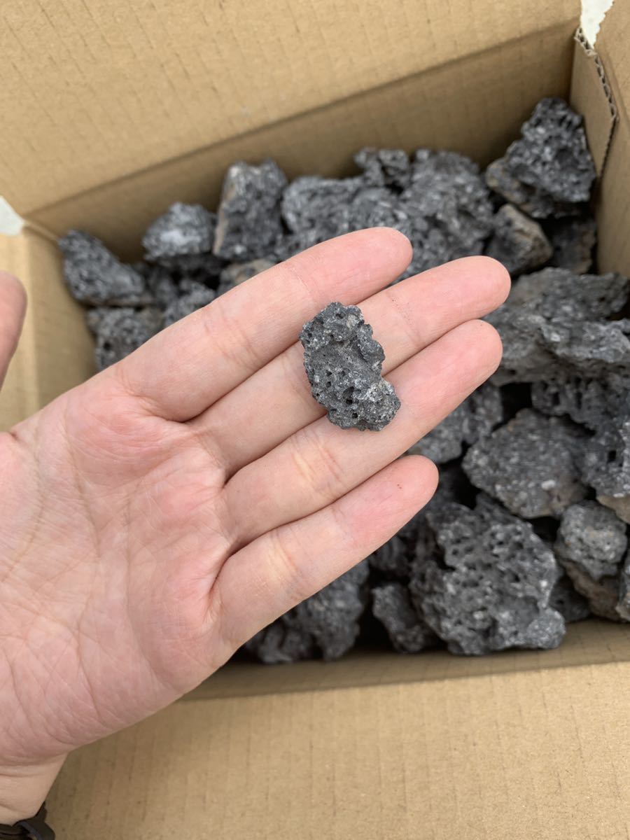 [ free shipping ]. rock gravel 20-40.20 kilo black aquarium aquarium bottom floor bottom on cosmetics sand under bed gravel bottom stone terrarium flower . garden crime prevention gravel 