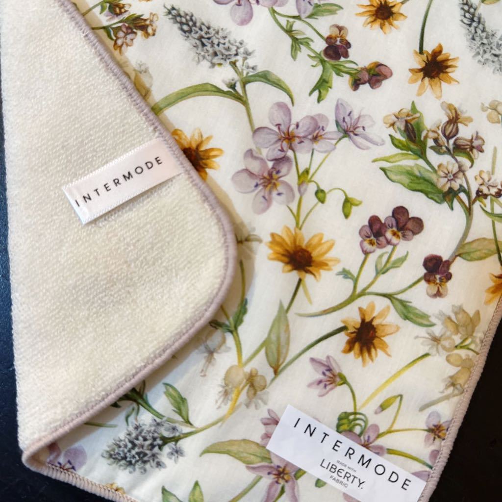  новый товар Liberty Mini полотенце носовой платок 2 шт. комплект LIBERTY Wild Flowers