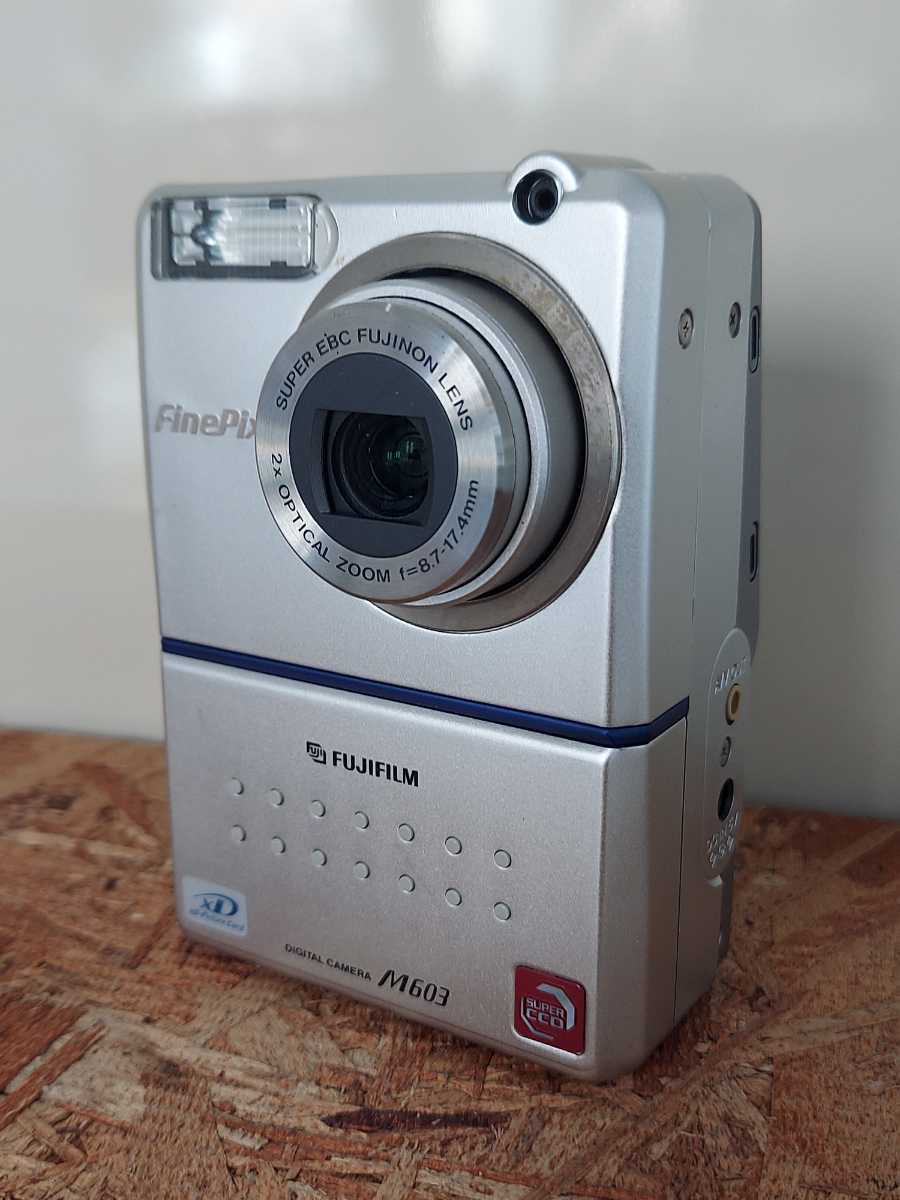 Yahoo!オークション - FUJIFILM FinePix M603 縦型ボディ Yahoo!オークション - FUJIFILM FinePix M603 縦型ボディ