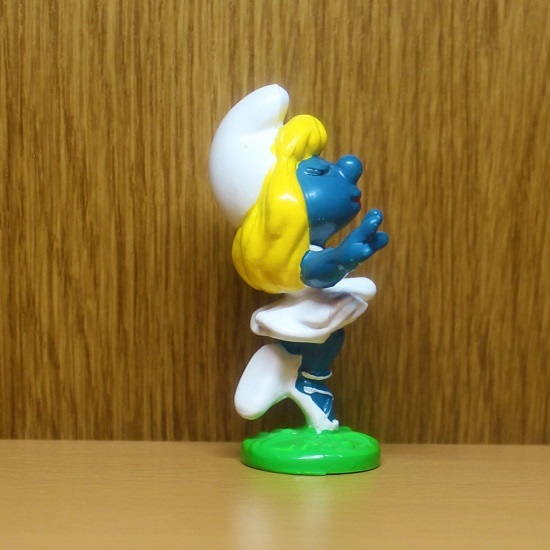  Smurf figure girl ba Rely nabare-PVC Smurf Ame toy America toy 