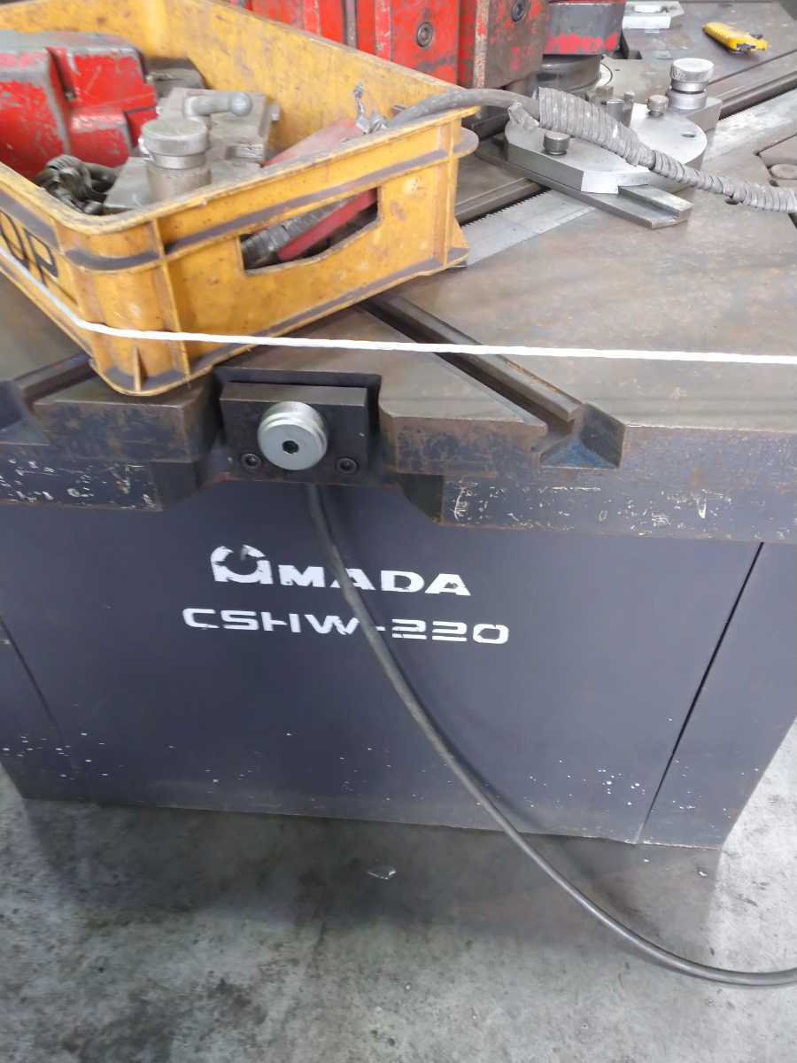 極上アマダAMADAコーナーシャーCSHW-220能力25トン工作機械最大 極上アマダAMADAコーナーシャーCSHW-220能力25トン工作機械最大