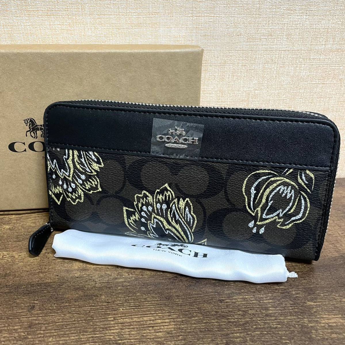 新品 COACH コーチ F78075 シグネチャー フローラル 花柄 PVC ラウンド