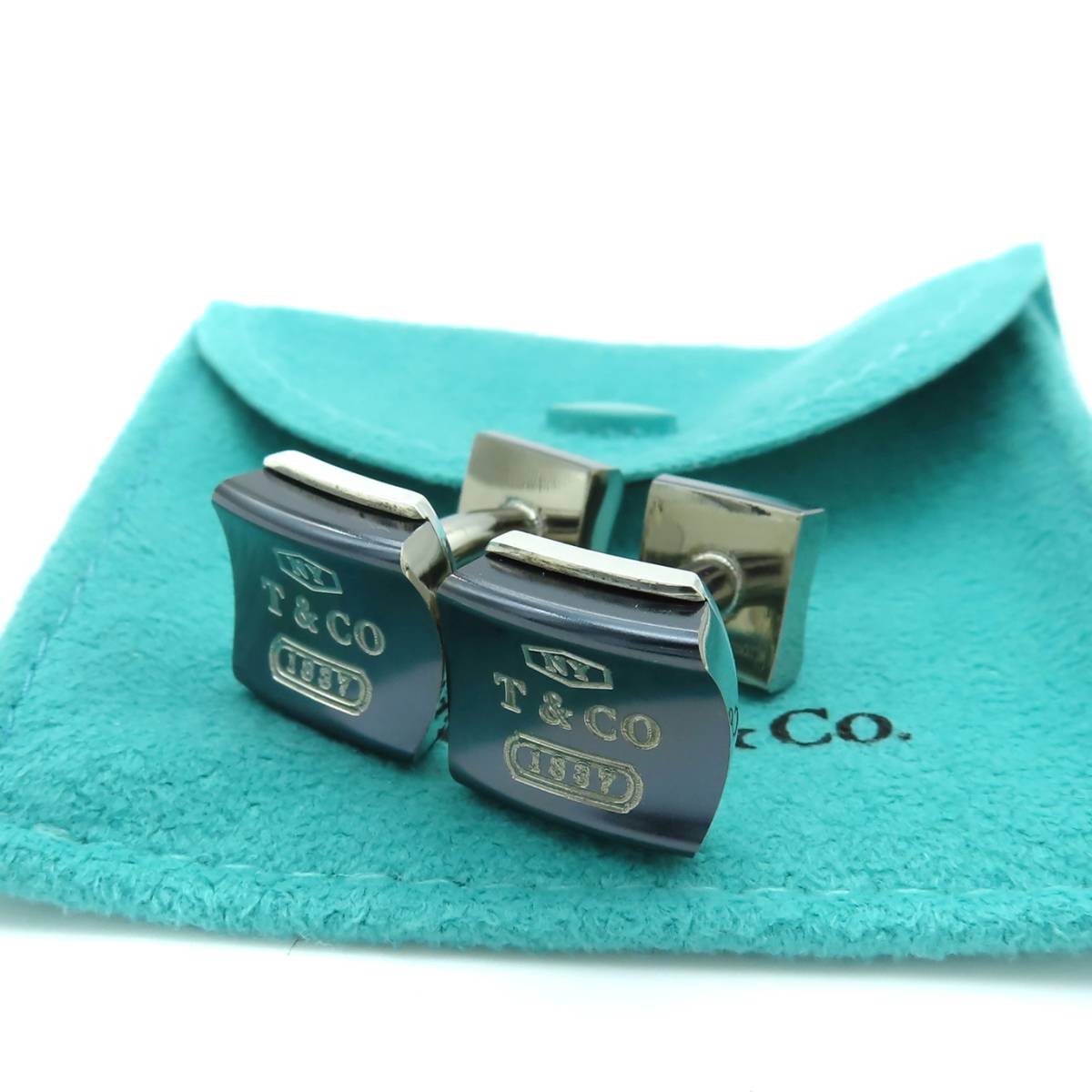 品質が完璧 美品 極希少 Tiffany&Co. チタン ブラック ティファニー カフス