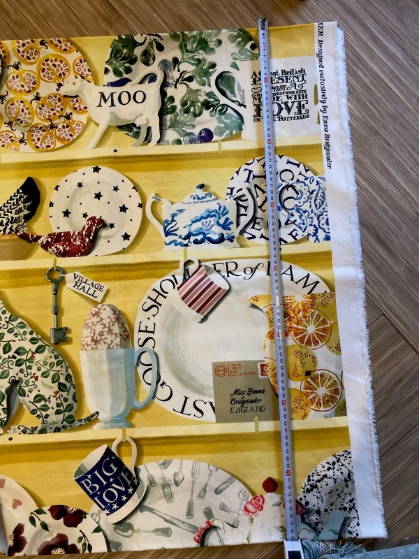 布2メートル　Emma Bridgewater エマ ブリッジウォーター 生地　ファブリック　コットン ドレッサー マグカップやプレートの柄