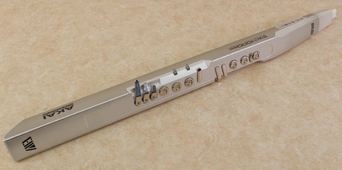 AKAI PROFESSIONAL EWI4000SW 器材 | thephysicaleducator.com