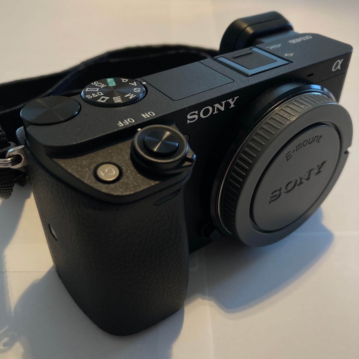 SONY ミラーレス一眼 α6400 SIGMA 30㎜ F1 4 DC DN & 18-50㎜ F2 SONY ミラーレス一眼 α6400 SIGMA 30㎜ F1 4 DC DN & 18-50㎜ F2
