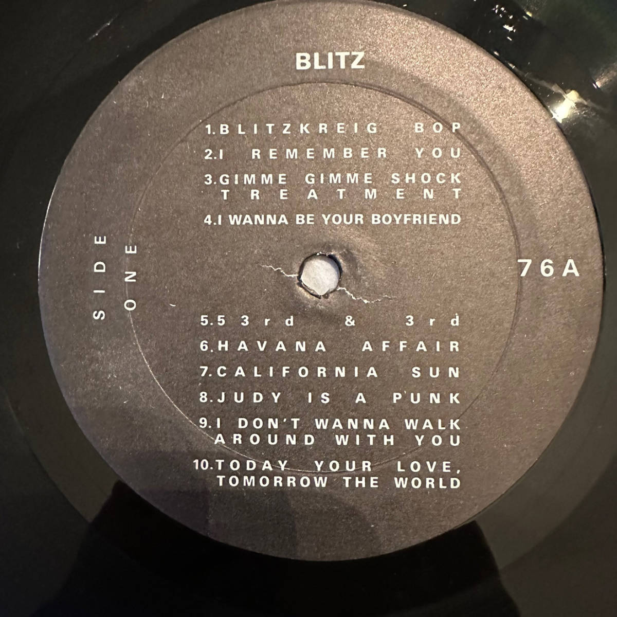 ■1989年 レア！ Ramones - Blitzkrieg '76 12”LP Live recording from May 12th, 1976 76 Not On Label_画像3