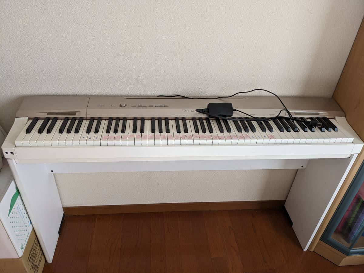 CASIO(カシオ)88鍵盤 電子ピアノPrivia PX-160GDシャンパンゴールド自由なスタイルでコンパクトモデル デジタルピア/メーカー価格¥63,000