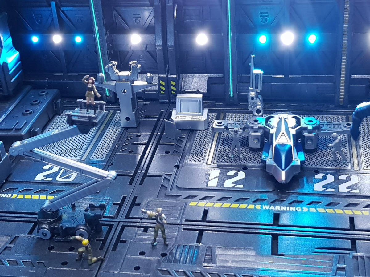 ジオラマ ガンダム システムベース 格納庫 基地(縦33横60奥31 ジオラマ ガンダム システムベース 格納庫 基地(縦33横60奥31