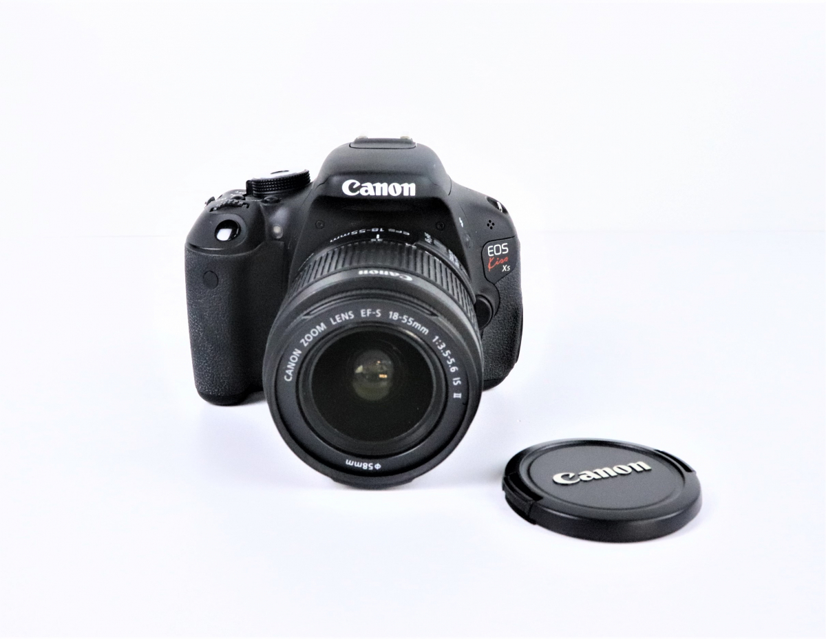 【動作品 美品】 Canon EOS kISS X5 キヤノン デジタル一眼カメラ 付属品有 ダブルレンズセット EF-S 18-55mm 3.5-5.6 020FSGE05 2