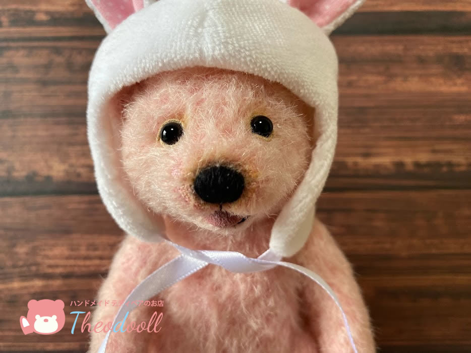 ☆ハンドメイド * テディベア * うさ耳帽子のオープンマウスベア ☆ハンドメイド * テディベア * うさ耳帽子のオープンマウスベア