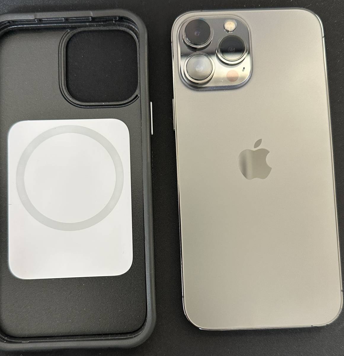 【超美品】Apple iPhone 13 Pro Max SIMフリー 256GB MLJ83J/A Graphite MODEL A2641 おまけ付き