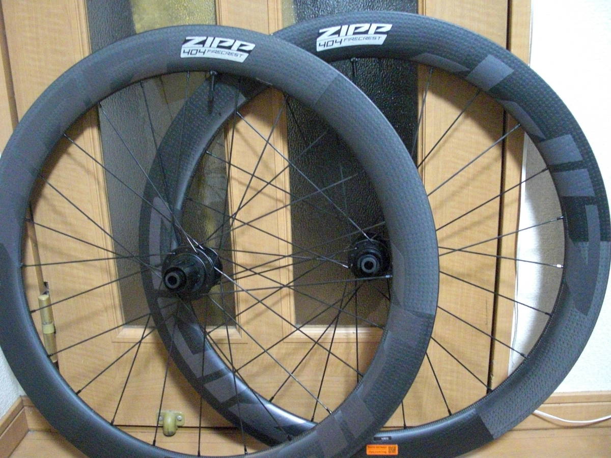 1着でも送料無料 ZIPP 404FC Disc ファイヤークレスト 未使用 27インチ、700C 1着でも送料無料 ZIPP 404FC Disc ファイヤークレスト 未使用 27インチ、700C