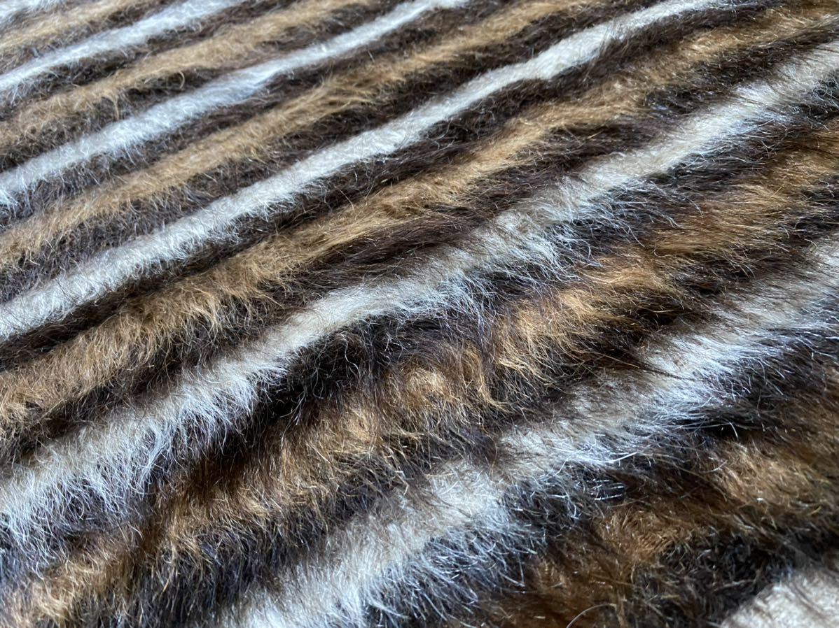 アンゴラ山羊の自然の毛と色でナチュラルです！クルド遊牧民の知恵シイルトのアンティークバッタニエ1枚あればとても暖か！日本発送送料込_画像6