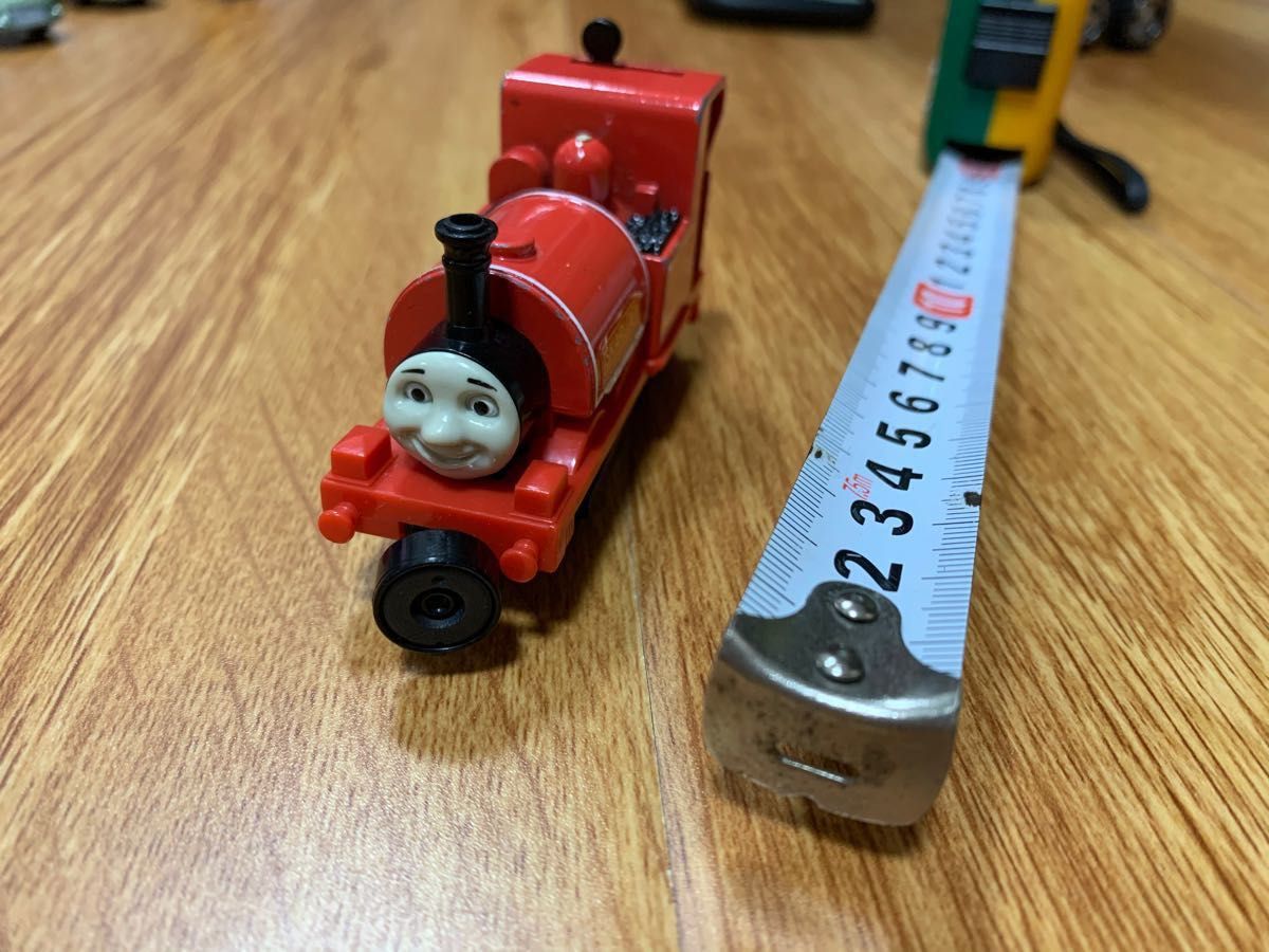 トーマス　スカーロイ