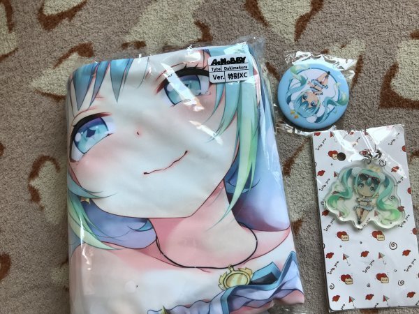 正規品 AcHobby　ボーカロイド 初音ミク　レーシングミク　白肌　抱き枕カバー 特別XC版 予約特典付き_画像1