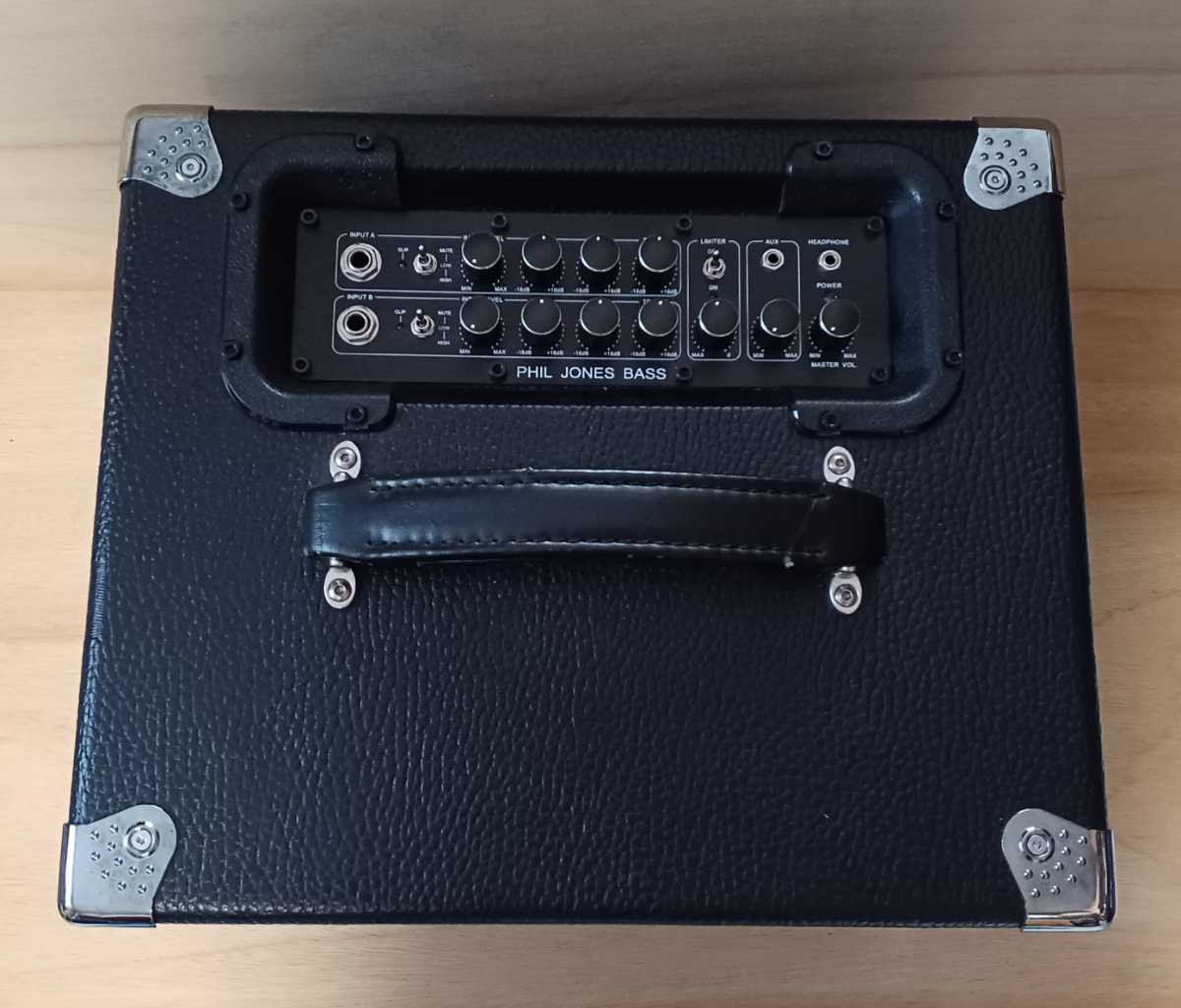 Phil Jones Bass Suitcase Compact BG-400