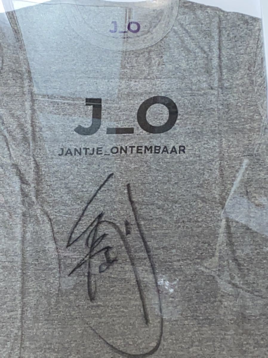 SANTORYチャリティ提供品 草彅剛 直筆サイン入りJANTJE_ONTEMBAAR Tシャツ額装品_画像2