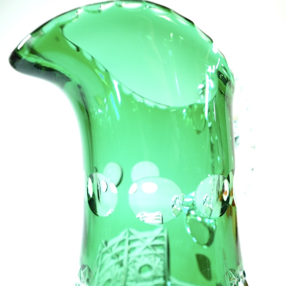 美しいエメラルドグリーンのカラーが魅力的！ オーストリア製 KAIDERGLAS 24%クリスタルガラス 直径13cm 口径7cm 高さ22cm KYA412_画像7