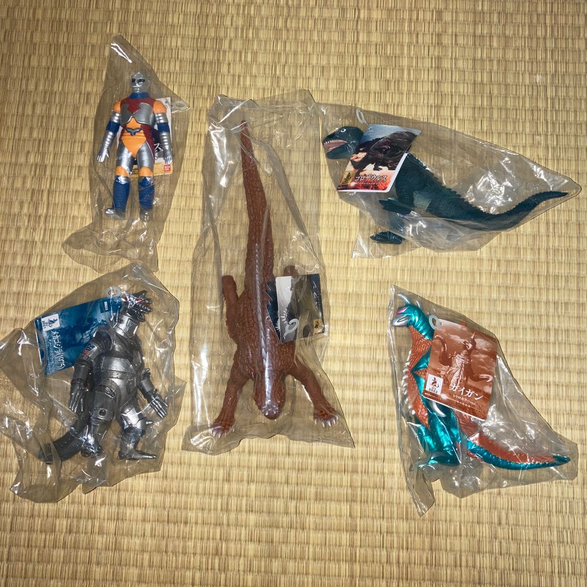 SALE/99%OFF】 ゴジラ ストア限定 ジェットジャガー蓄光Ver