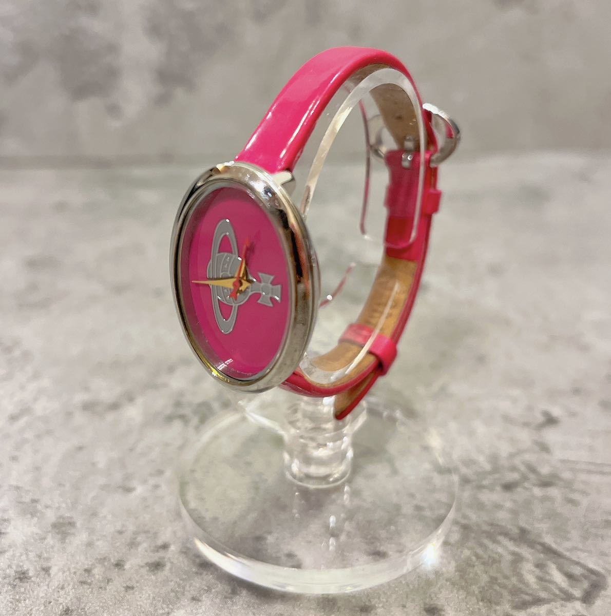 一番人気物 希少 美品 ピンク オーブ 腕時計 メダル ヴィヴィアン ...