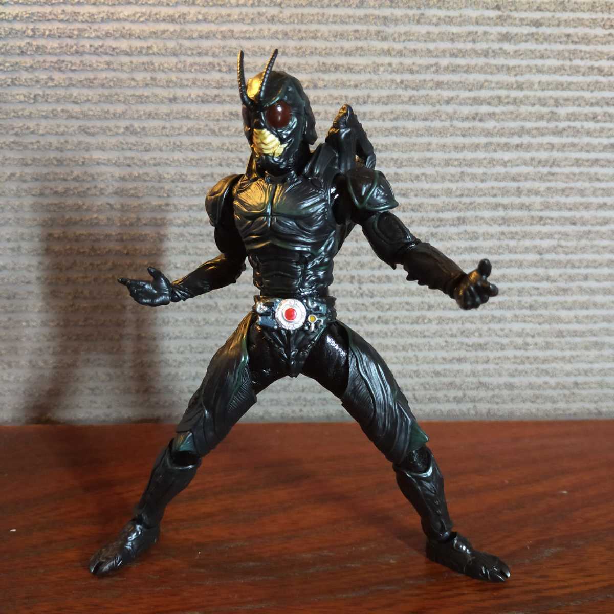 当店は最高な サービスを提供します 仮面ライダーブラックサン 黒殿様