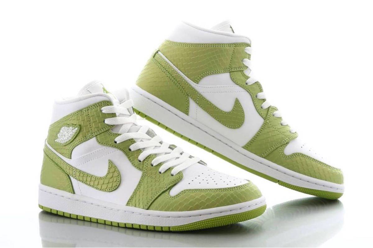 Nike WMNS Air Jordan 1 Mid SE Vivid Green Snakeskin US11.5 28.5cm