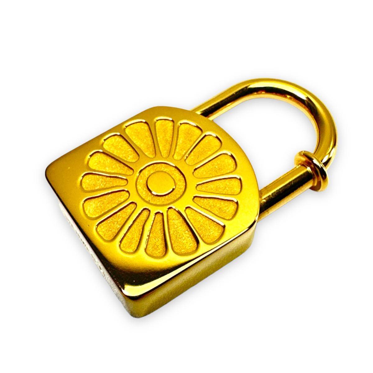 保存箱 付き エルメス カデナ 太陽 チャーム depositoduarte.com.br
