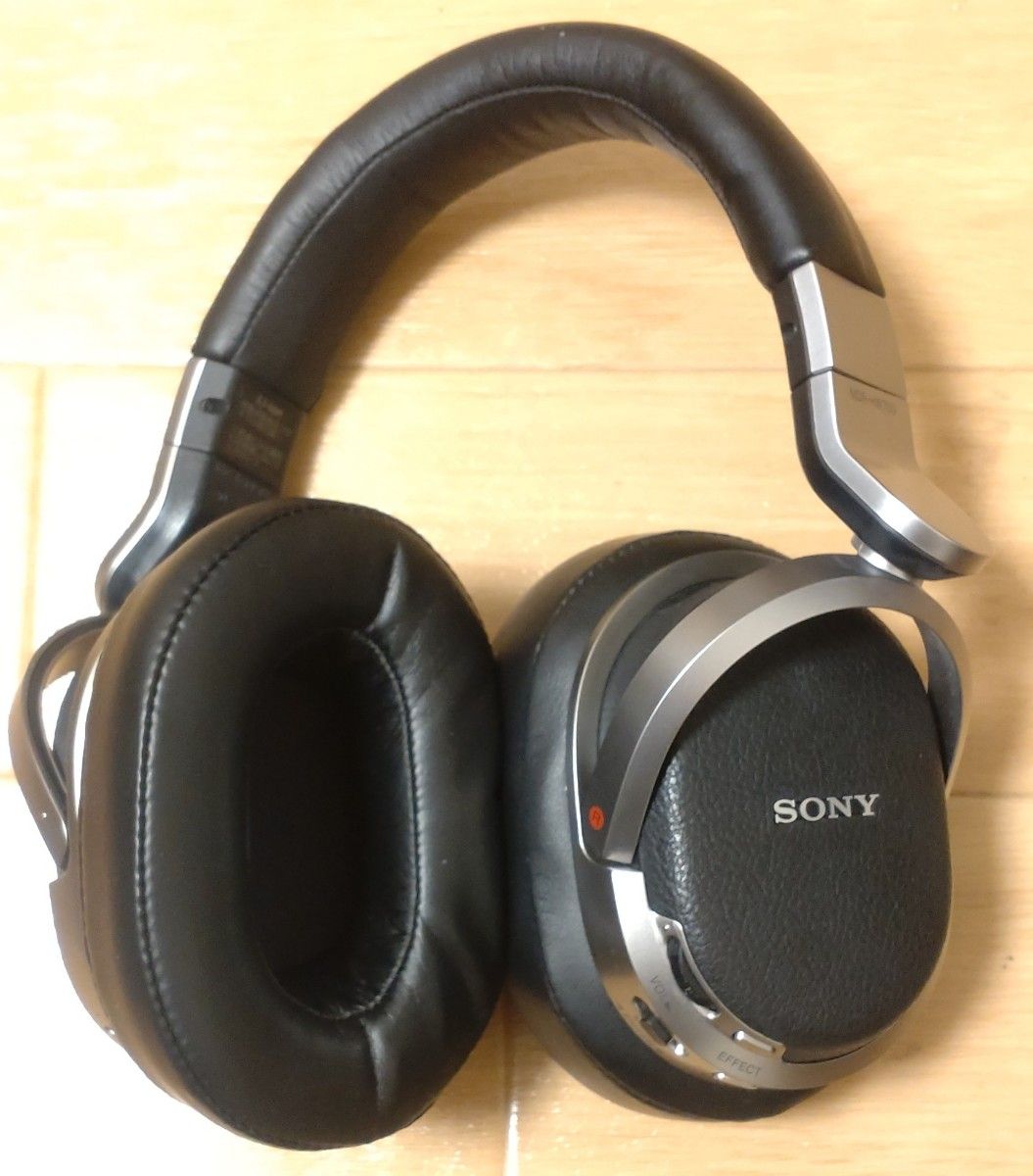 ヘッドホン2台【美品】ソニーMDR-HW700DS デジタルサラウンドシステム