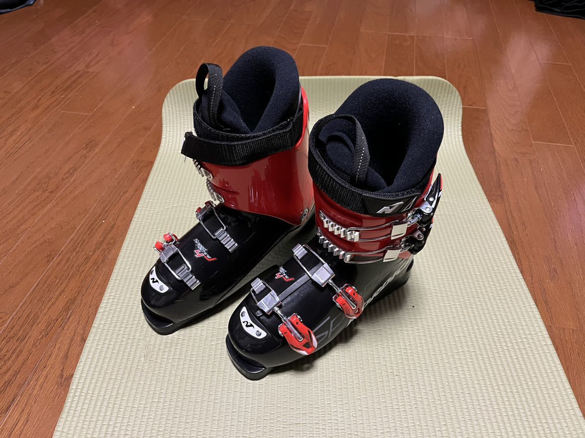 ノルディカジュニアスキーブーツ NORDICA 24.5cm 2回使用(中古)の