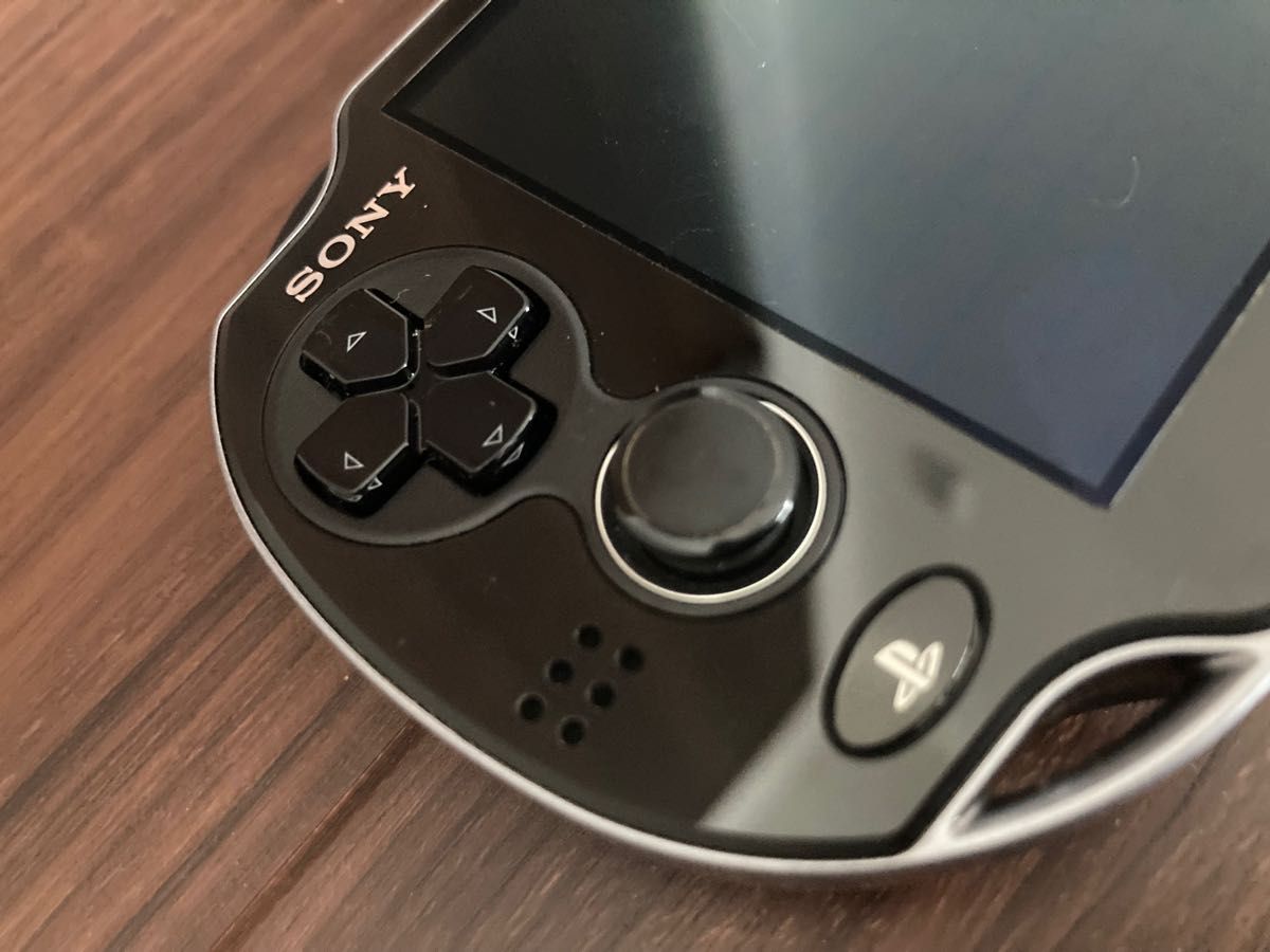 PlayStation Vita PSVITA PCH-1100 