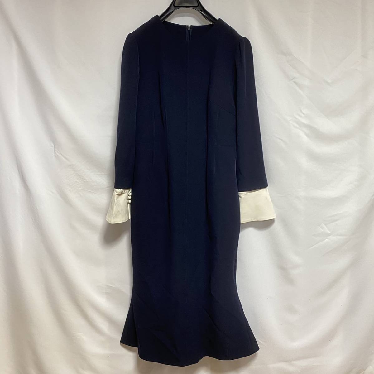 【初売り】 Navy ネイビー 付け襟 ワンピース タイト 刺繍カラー セルフォード CELFORD 正規 紺 83 新品 半袖 Sサイズ 【初売り】 Navy ネイビー 付け襟 ワンピース タイト 刺繍カラー セルフォード CELFORD 正規 紺 83 新品 半袖 Sサイズ