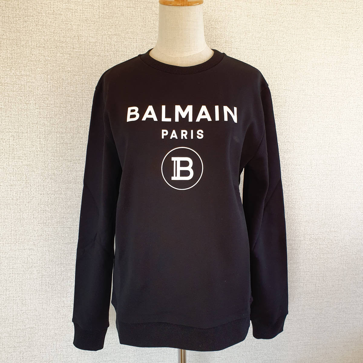 人気アイテム 【新品・未使用】BALMAIN スウェットシャツ黒 14Y