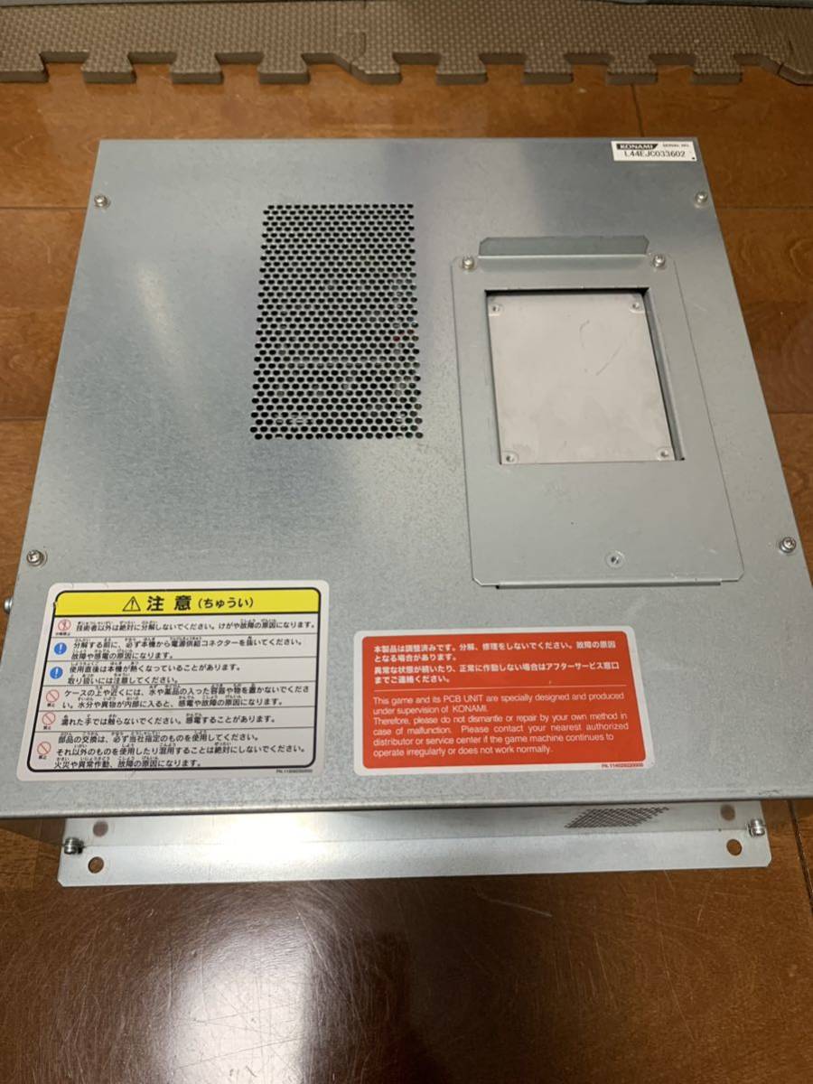 KONAMI コナミ　アーケードゲーム　jubeat ユビート　筐体パーツ JAEPO2020】カラフルでポップなカラーが可愛い「jubeat