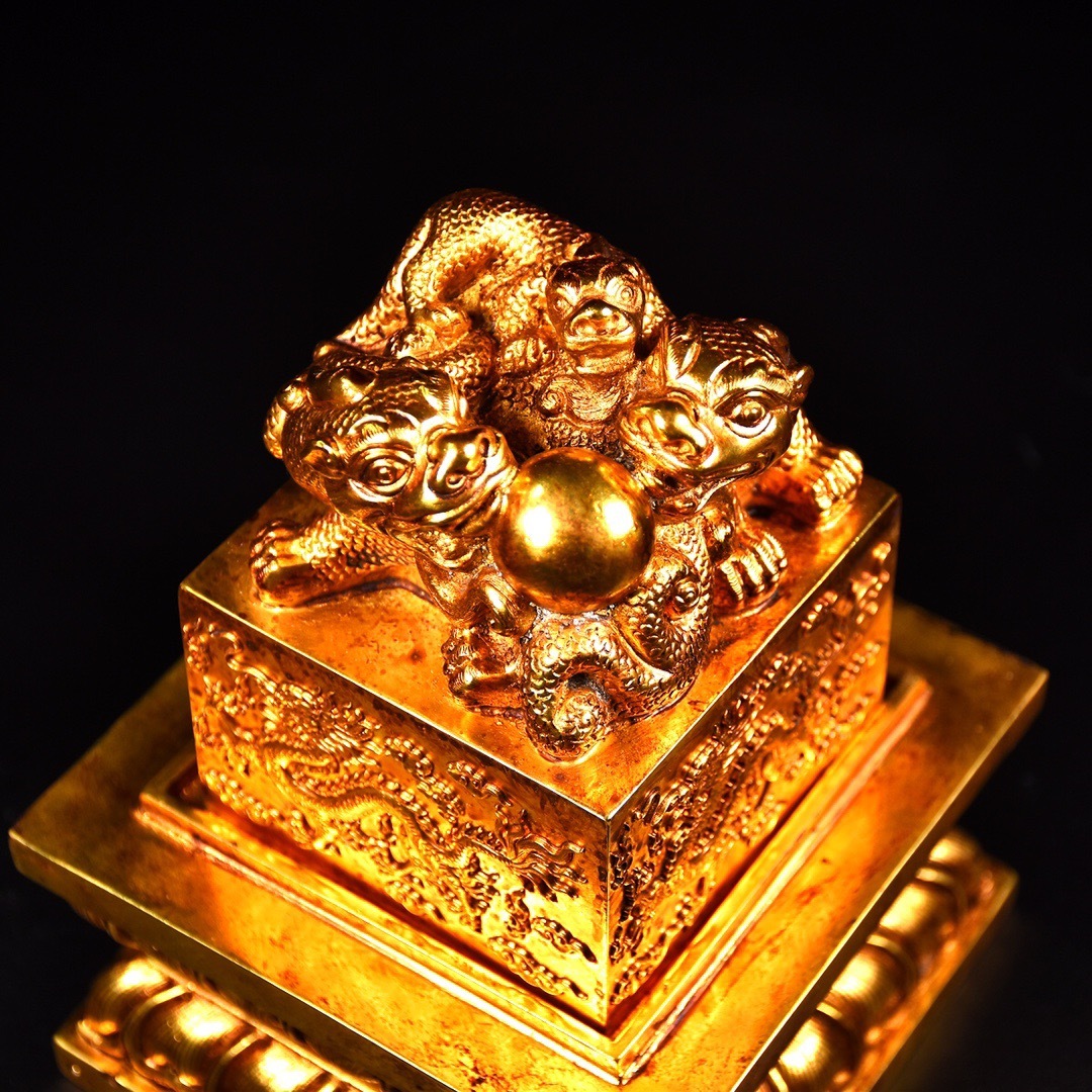 館蔵 銅彫 流金 爬龍紋 印章 擺件 置物 賞物 古美術 館蔵 銅彫 流金 爬龍紋 印章 擺件 置物 賞物 古美術