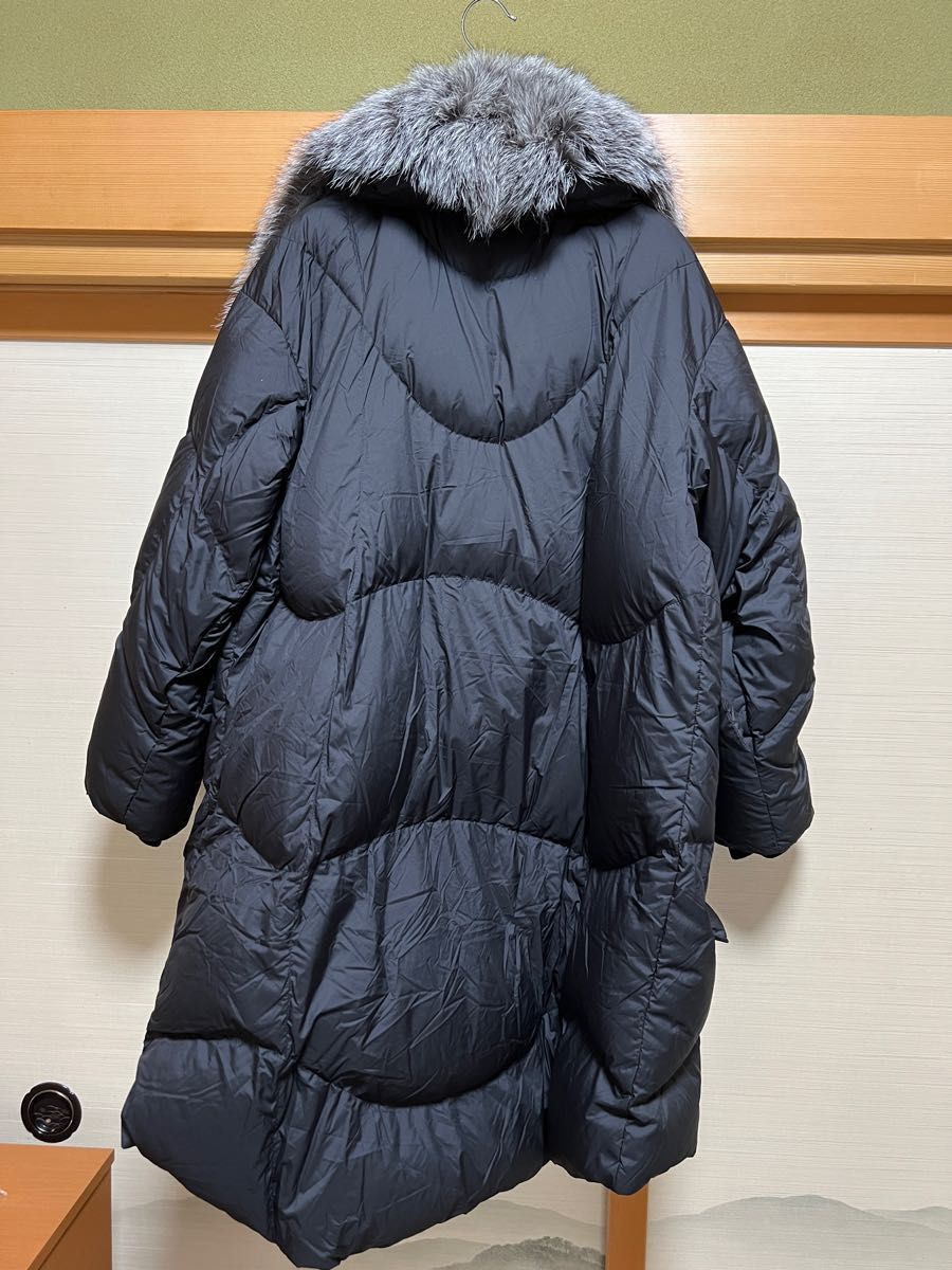 新品　ホワイトグースダウンコート レディースコート　冬物コート　長袖　超軽量　フォックスファー　毛皮コート 