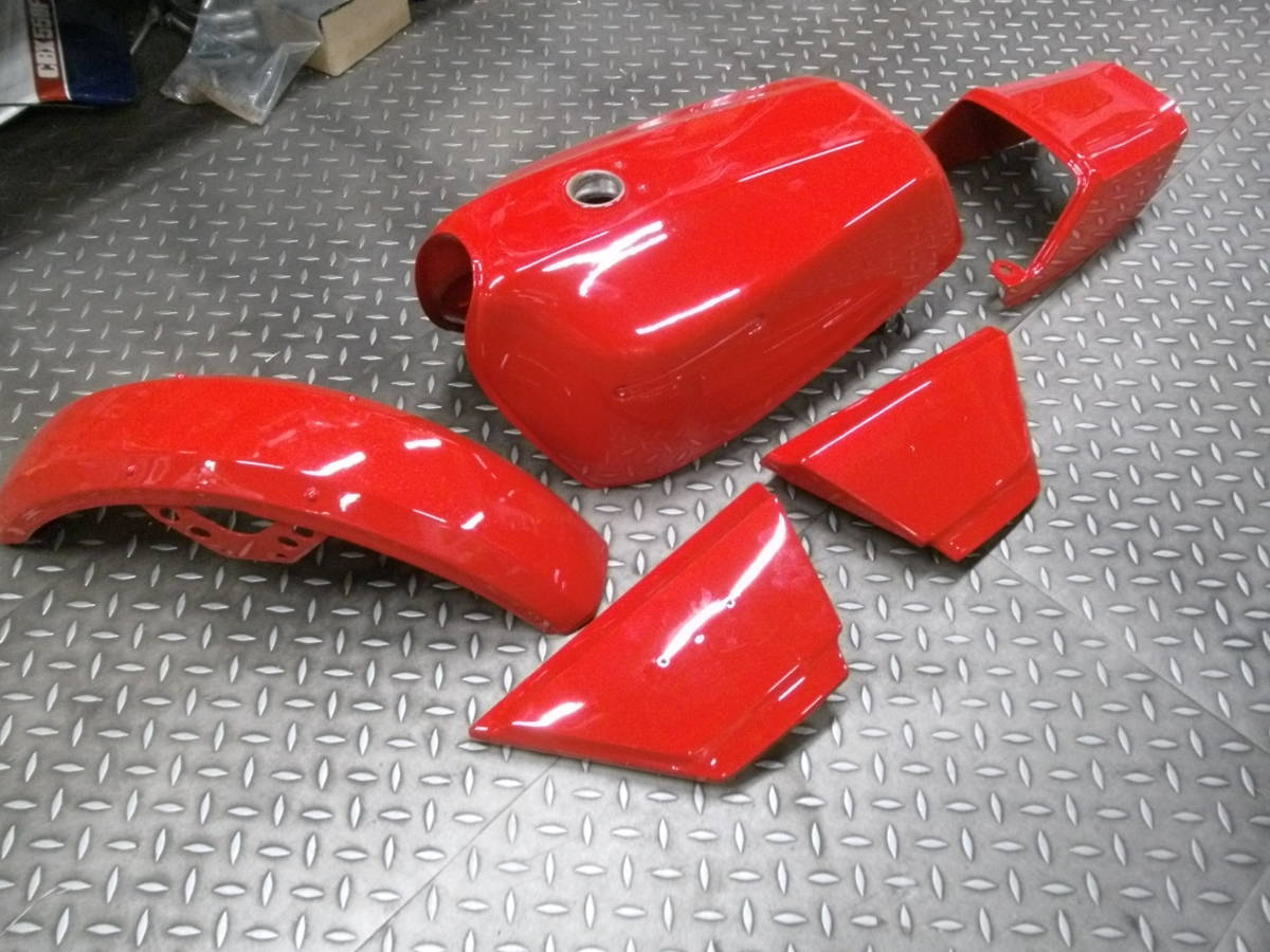 Yahoo!オークション - Z400FX Z550FX 赤ソリ ほぼNEWペイント Yahoo!オークション - Z400FX Z550FX 赤ソリ ほぼNEWペイント