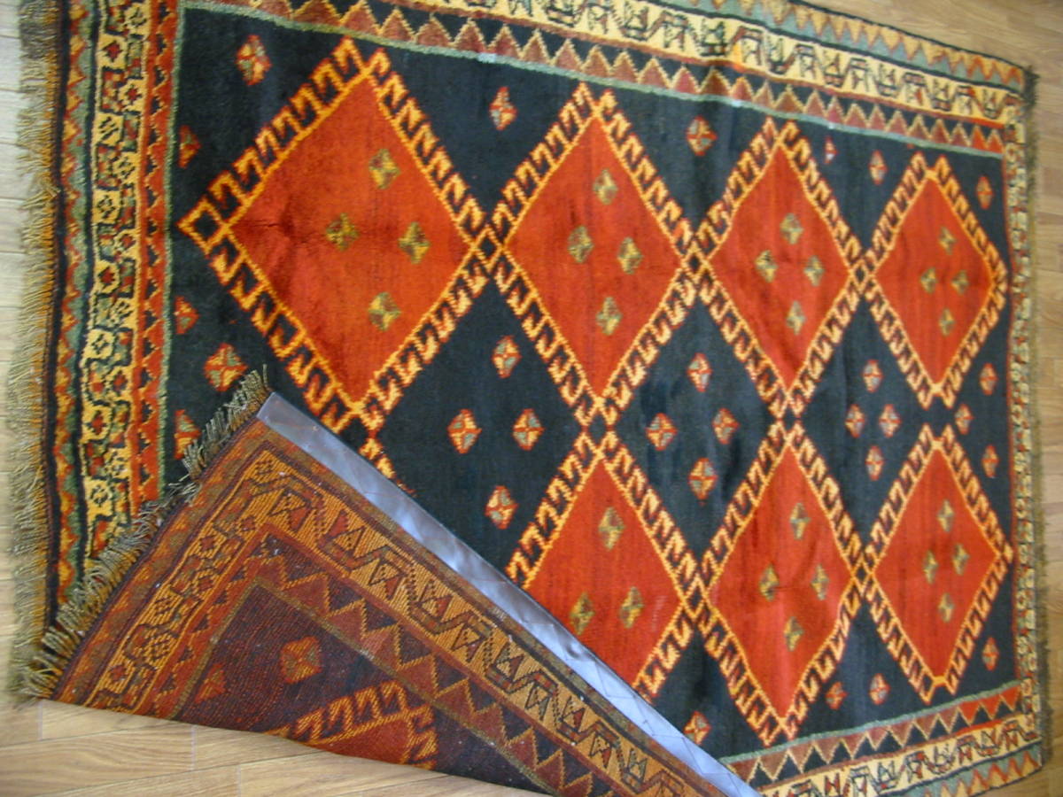 ペルシャ絨毯 No.AD591 シ－ラーズ産 188x147 cm クリーニング済 Shiraz