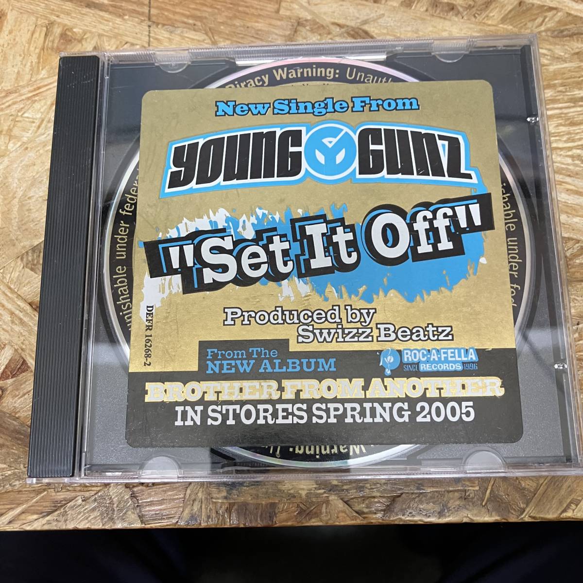 シ● HIPHOP,R&B YOUNG GUNZ - SET IT OFF INST,シングル,HYPE STICKERコレクターズアイテム CD 中古品_画像1