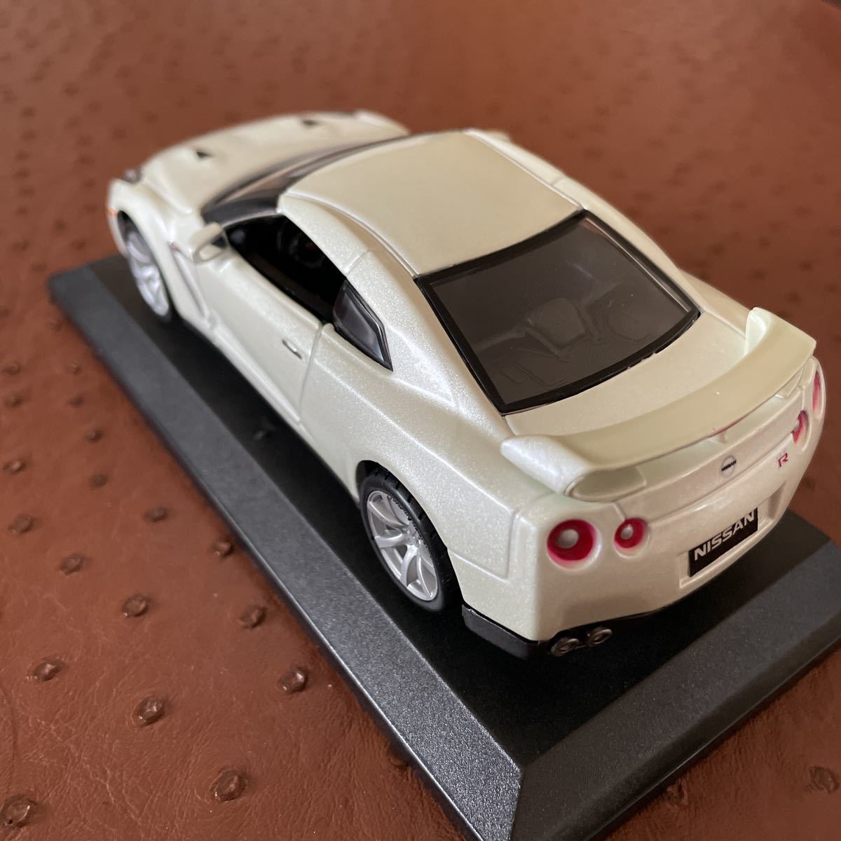 ブラーゴ　日産GT-R ミニカー　管理880_画像2