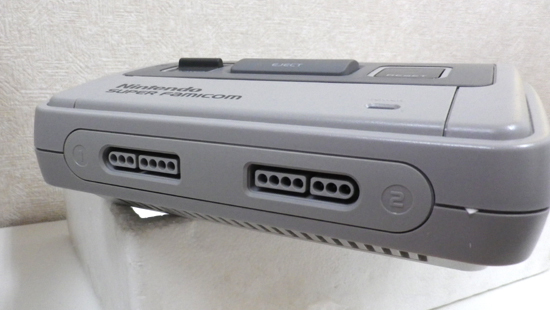 美品 任天堂 スーパーファミコン 本体 ソフト 純正ACアダプタ AVケーブル付き Nintendo SFC SHVC-001 箱 説明書付き 札幌市 豊平区 西岡店_画像2