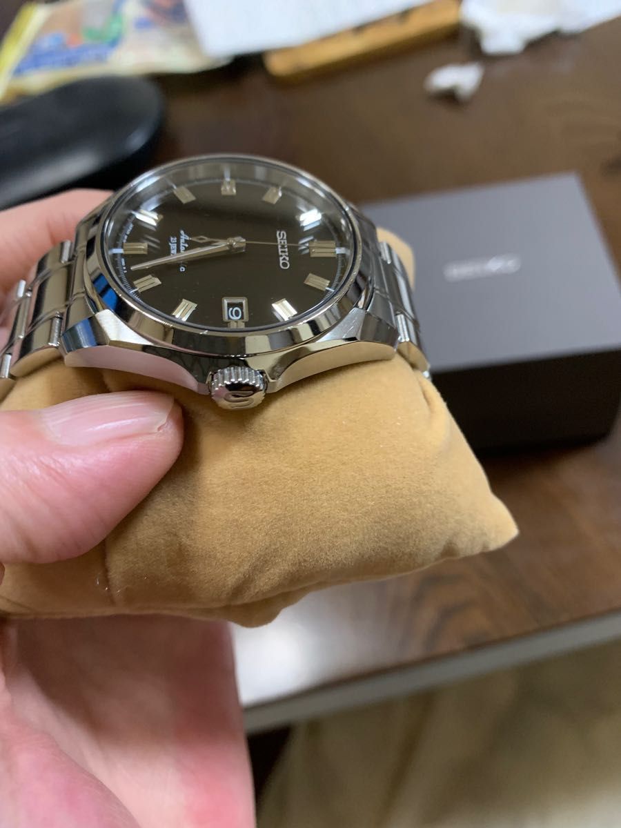 上品なスタイル SEIKO 6R15-00H0 メカニカル Automatic デイト 腕時計