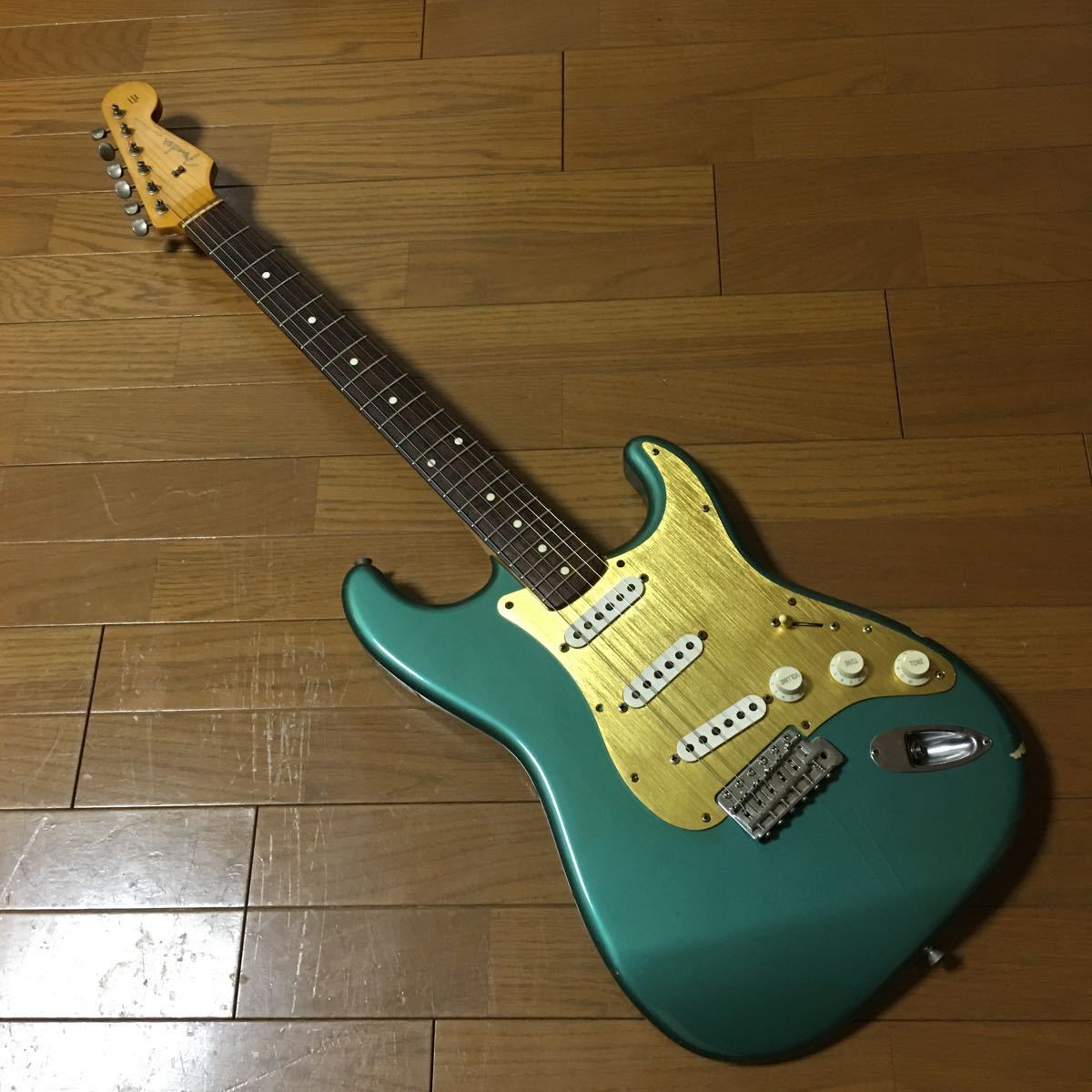 FENDER Japan Stratocaster フェンダーストラトキャスター エレキ