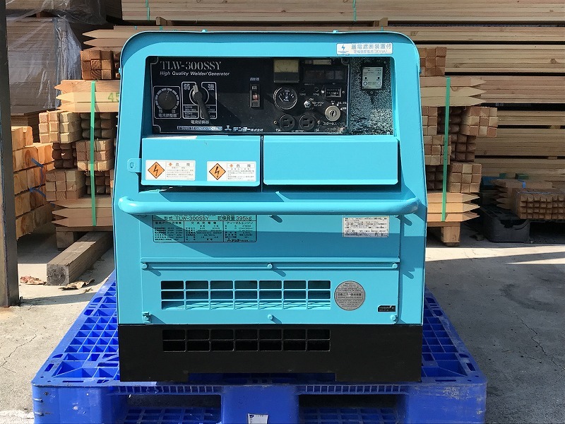 DENYO / デンヨー ディーゼルエンジン 溶接・発電機 TLW-300SSY DENYO / デンヨー ディーゼルエンジン 溶接・発電機 TLW-300SSY