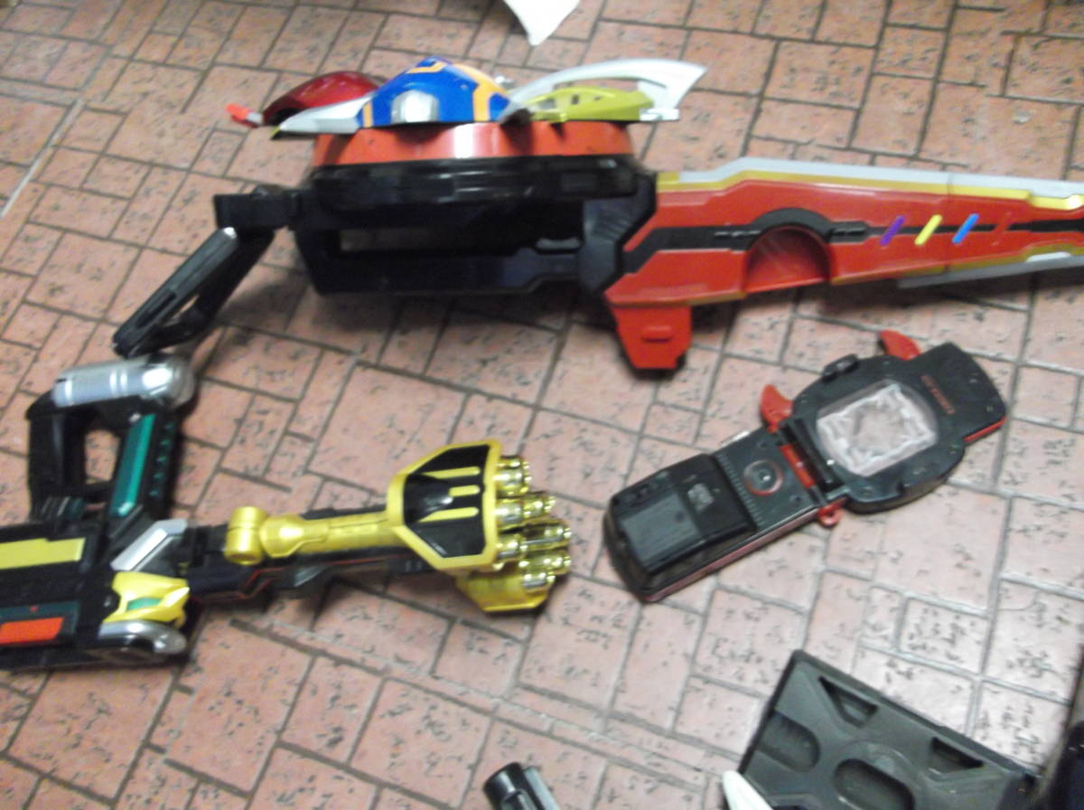 仮面ライダービルド マルチカラーリング ラビットタンクver. 24 仮面ライダービルド マルチカラーリング ラビットタンクver. 24