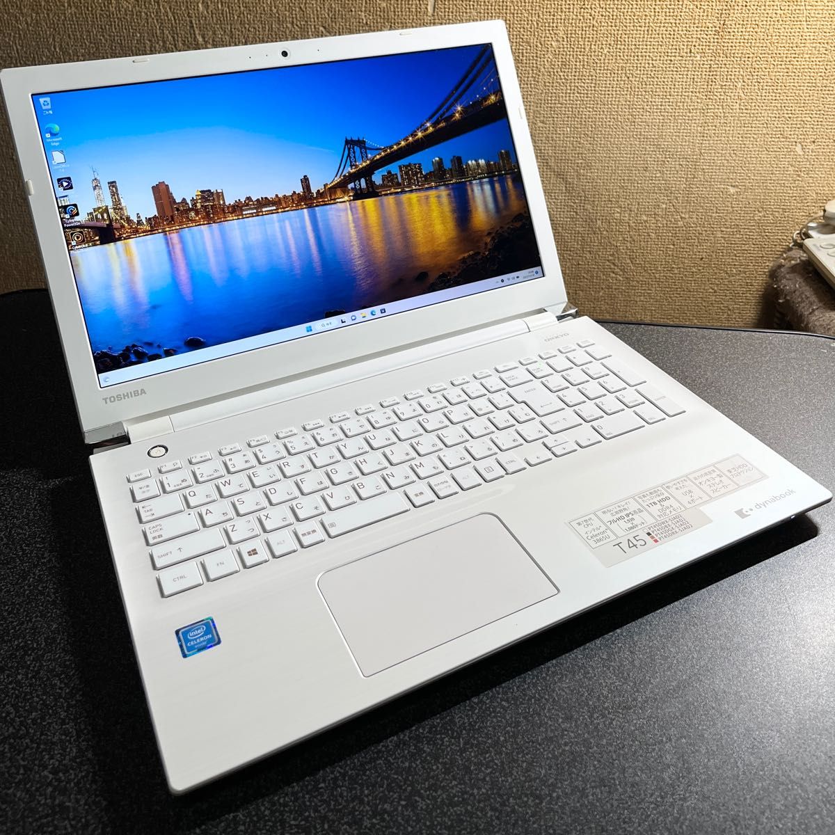 高速 dynabook T55/RRS i3/新品SSD256GB/8GB/BD-