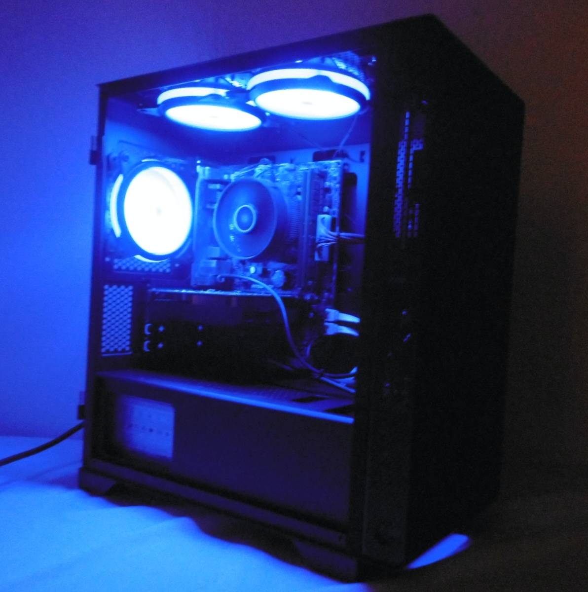 ゲーミングPC 第6世代 Core i7-6700(4コア8スレッド)/大容量メモリー16GB/新品SSD256GB/GTX1050ti/フォートナイト/APEX/動画編集/Win10